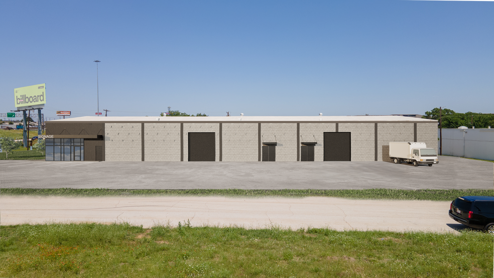 813 Southway Cir, Fort Worth, TX for lease - Building Photo - Image 3 of 4