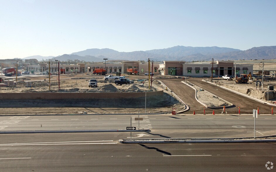 36901 Cook St, Palm Desert, CA for lease - Building Photo - Image 2 of 2