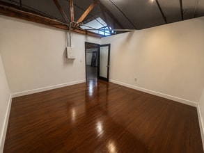 101-107 E Charleston Blvd, Las Vegas, NV for lease Interior Photo- Image 1 of 3