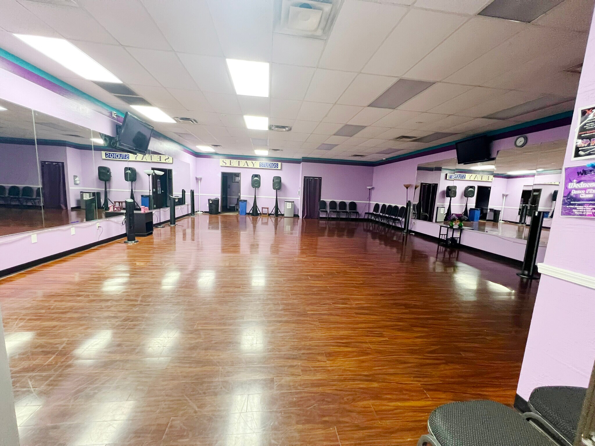 7430 S 48th St, Phoenix, AZ à louer Photo du bâtiment- Image 1 de 5