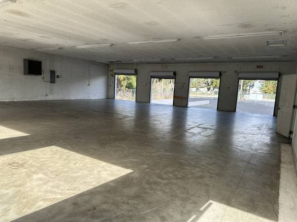 128 NW 3rd Ave, Chiefland, FL for lease - Building Photo - Image 3 of 4