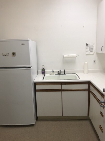 7010 Soquel Dr, Aptos, CA à louer - Photo intérieure - Image 3 de 21