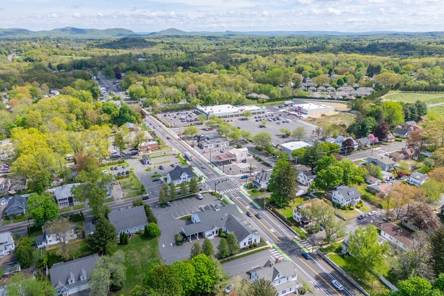 460 Newton St, South Hadley, MA for sale - Building Photo - Image 3 of 18