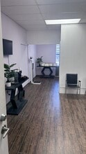 210-220 W Brandon Blvd, Brandon, FL for lease Interior Photo- Image 2 of 5