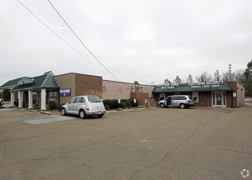 763-765 W Poplar Ave, Collierville, TN for lease - Primary Photo - Image 1 of 2