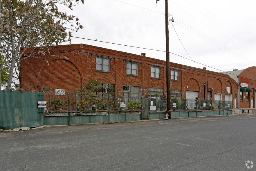 1401-1451 N C St, Sacramento, CA à louer - Photo du bâtiment - Image 2 de 3