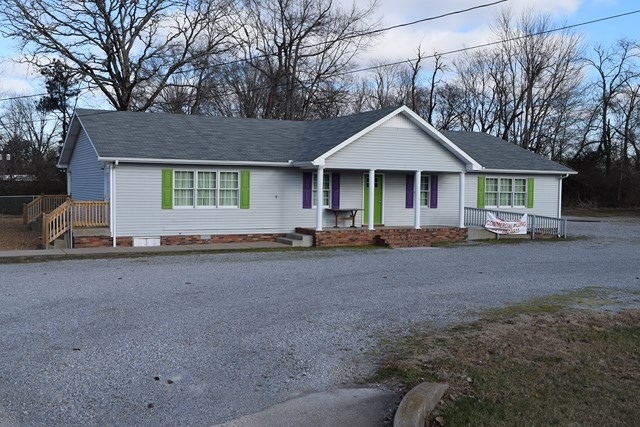 9158 US Highway 70 E, Mc Ewen, TN for sale - Primary Photo - Image 1 of 1