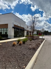 5638 Circa Fishhawk blvd, Lithia, FL for lease Building Photo- Image 2 of 67