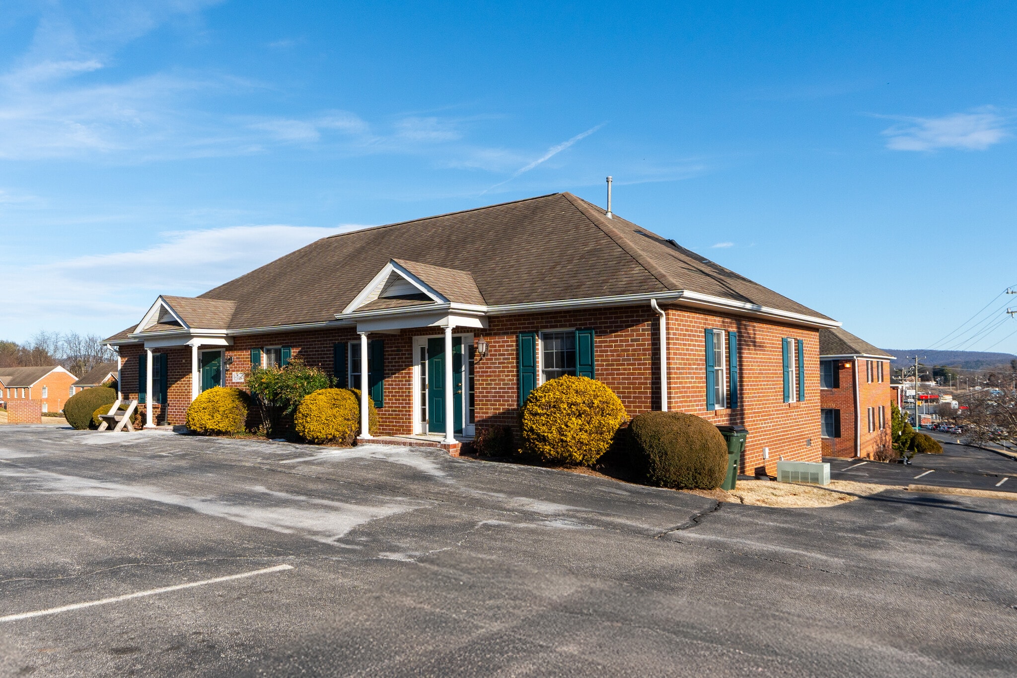 40 Stoneridge Dr, Waynesboro, VA for lease Building Photo- Image 1 of 16