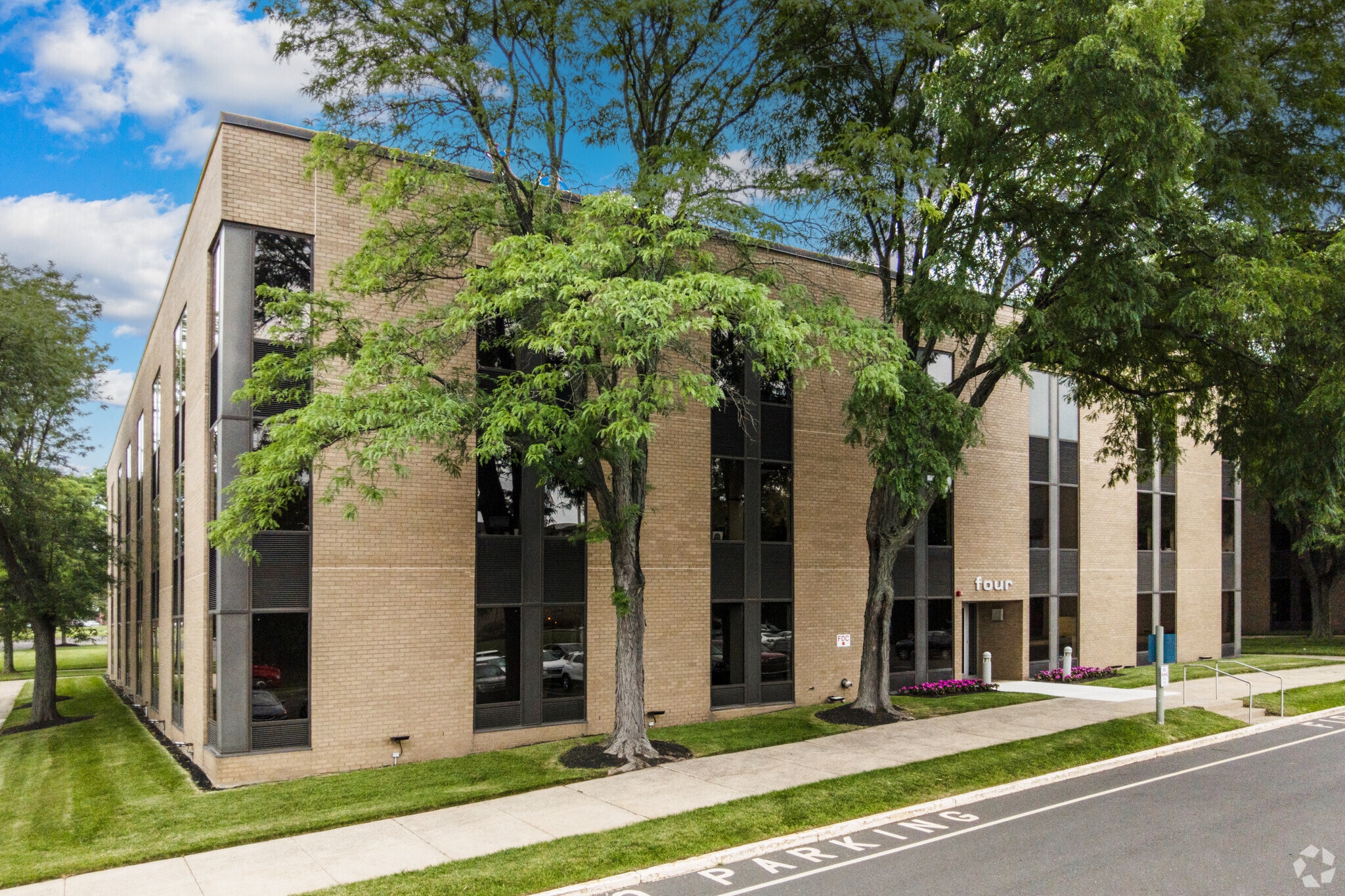 4 Neshaminy Interplex, Trevose, PA à louer Photo principale- Image 1 de 17