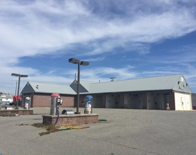 Plus de détails pour 415 S 2nd St, Millville, NJ - Spécialité à vendre