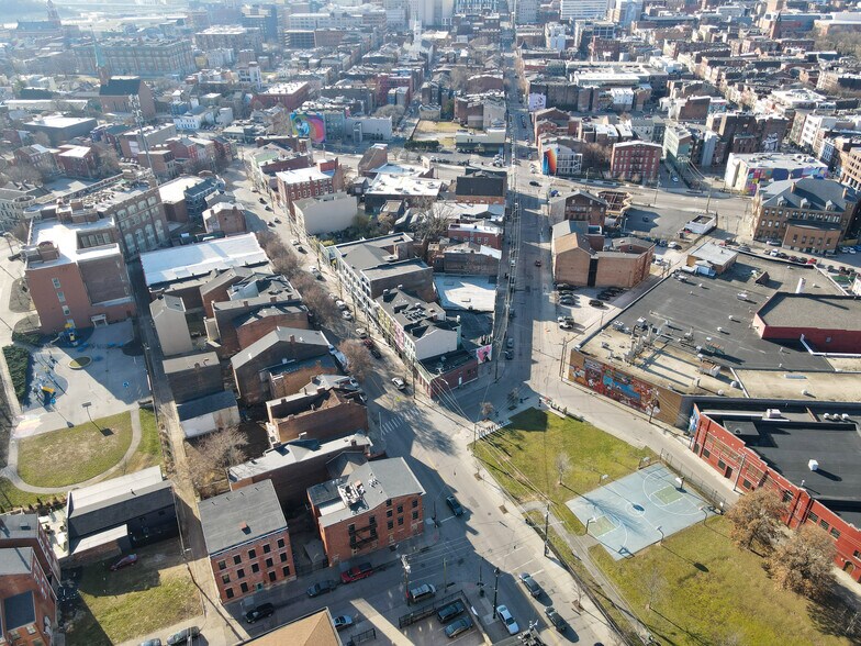 100 E McMicken Ave, Cincinnati, OH à vendre - Photo du bâtiment - Image 2 de 5