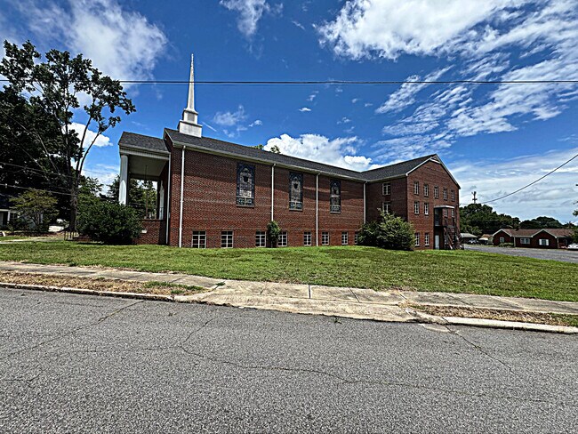 More details for 200 Moir St, Eden, NC - Specialty for Sale