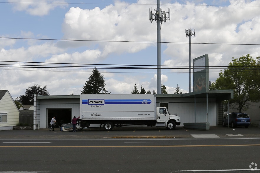 3400 SE 122nd Ave, Portland, OR for sale - Building Photo - Image 2 of 13
