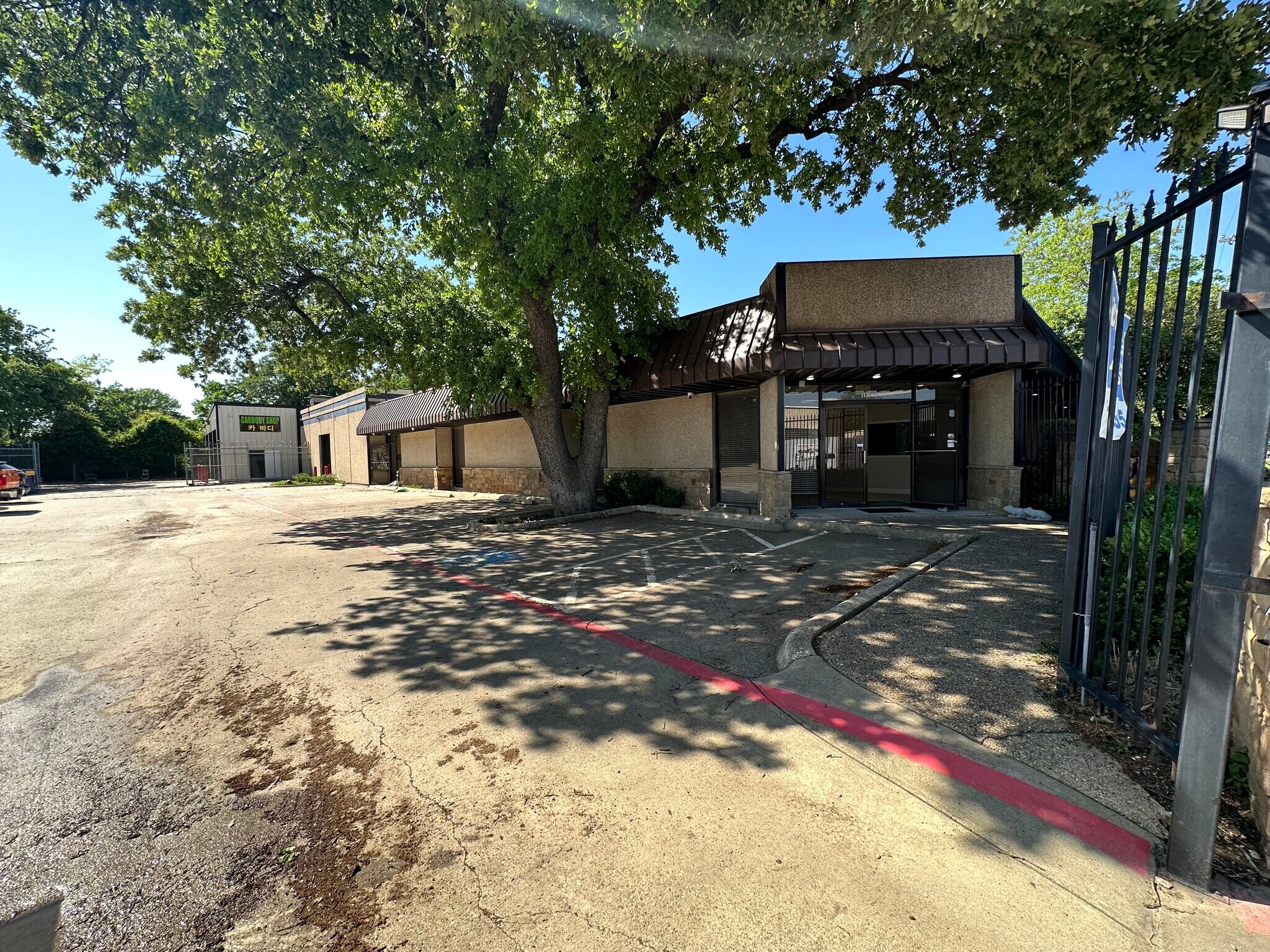 11359 Kline Dr, Dallas, TX à louer Photo du bâtiment- Image 1 de 13