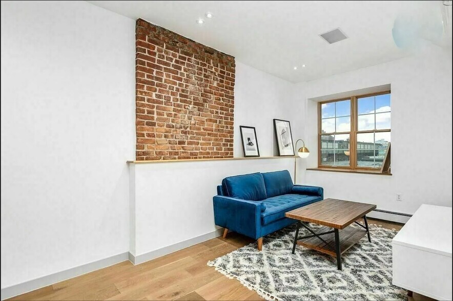 10 Palmetto St, Brooklyn, NY à vendre - Photo du bâtiment - Image 3 de 10