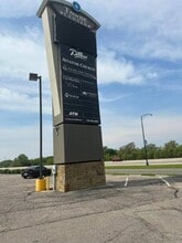 200 W Greenway Ct, Derby, KS à louer Photo intérieure- Image 2 de 2