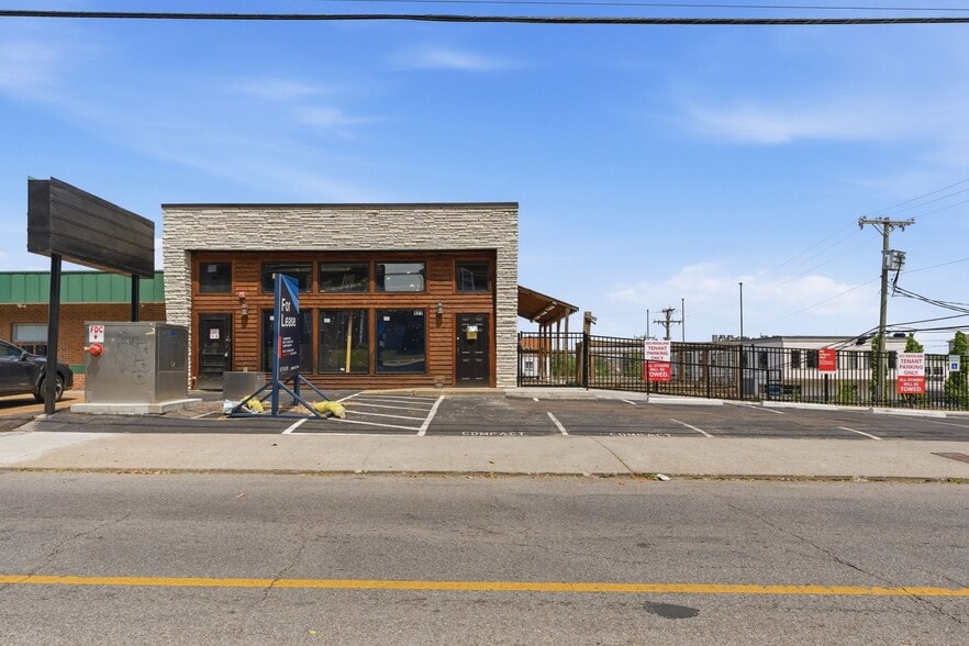 823 Woodland St, Nashville, TN for lease - Building Photo - Image 3 of 32