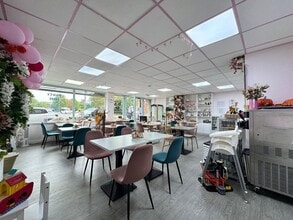 41 Highbridge St, Waltham Abbey for lease Interior Photo- Image 2 of 7