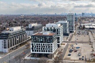 1007 The Queensway, Toronto, ON - Aérien  Vue de la carte