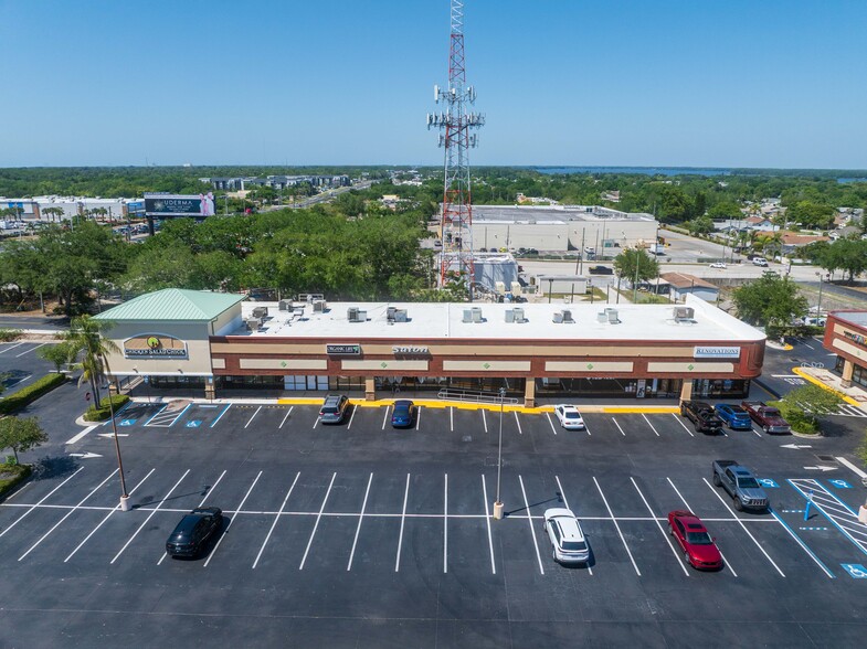 35209 US Highway 19 N, Palm Harbor, FL à louer - Photo du bâtiment - Image 2 de 4