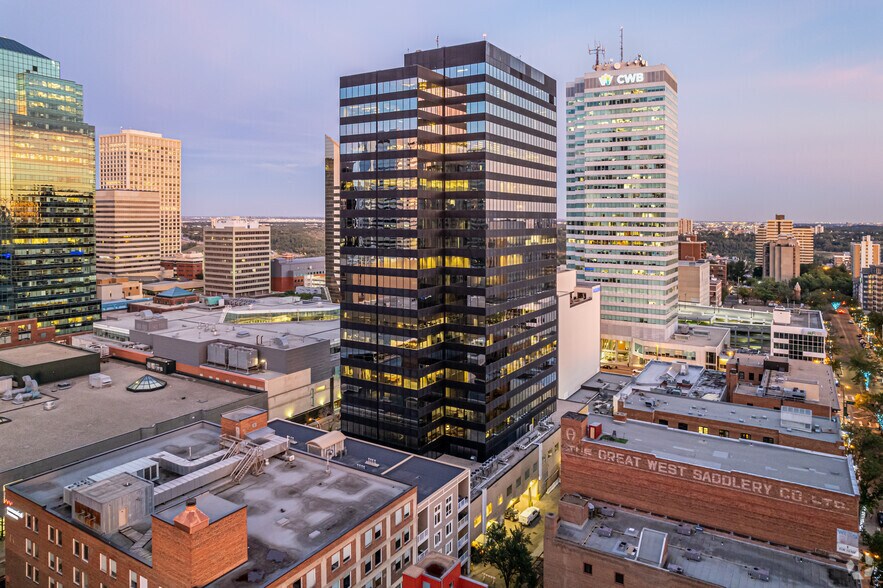 10130 103 St NW, Edmonton, AB à louer - Photo du bâtiment - Image 1 de 14
