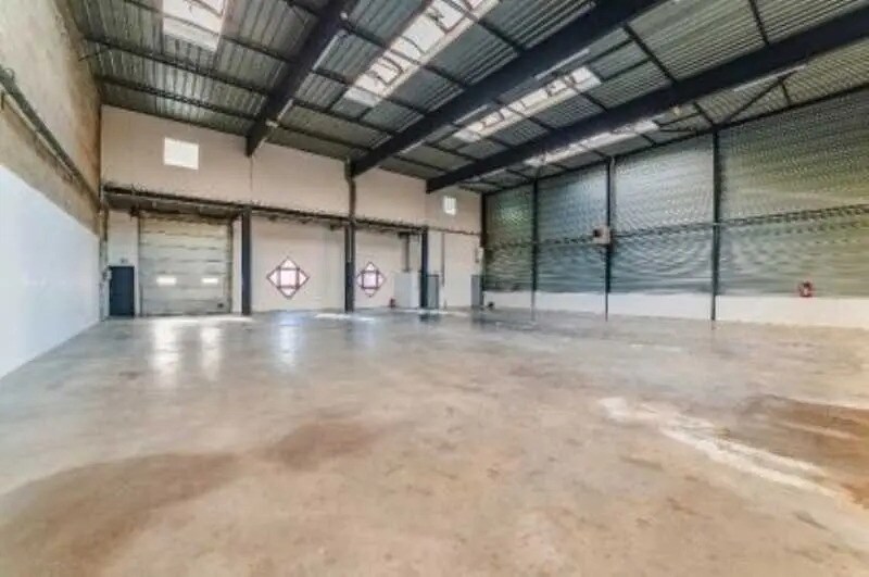 65 Avenue Georges Politzer, Élancourt for lease - Building Photo - Image 3 of 83