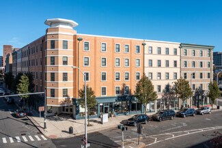 Plus de détails pour 305-323 Fairfield Ave, Bridgeport, CT - Commerce de détail à louer