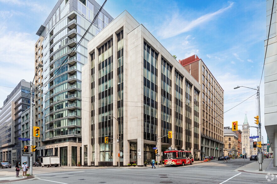 30 Metcalfe St, Ottawa, ON à vendre - Photo principale - Image 1 de 1
