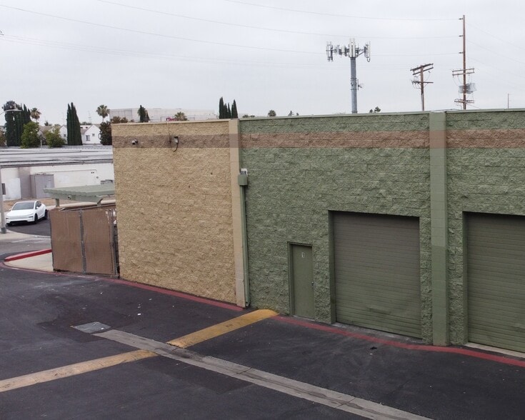 9340 Corbin Ave, Northridge, CA for lease - Building Photo - Image 2 of 12