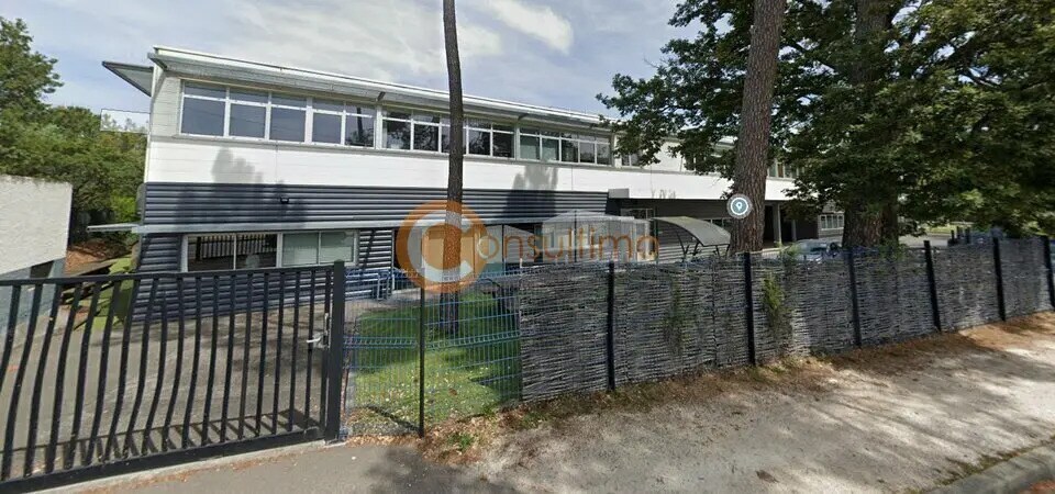 Bureau dans Gradignan à louer - Photo du bâtiment - Image 3 de 6