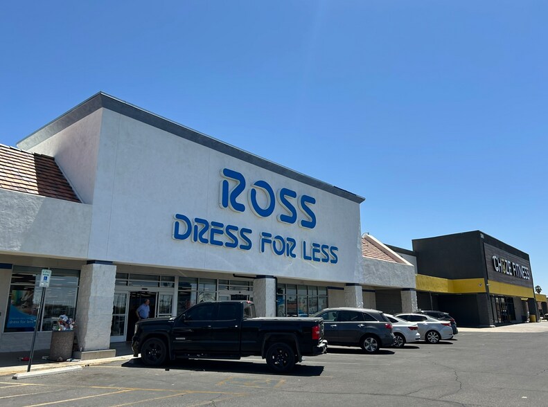 5550 E Grant Rd, Tucson, AZ à vendre - Photo du bâtiment - Image 1 de 4