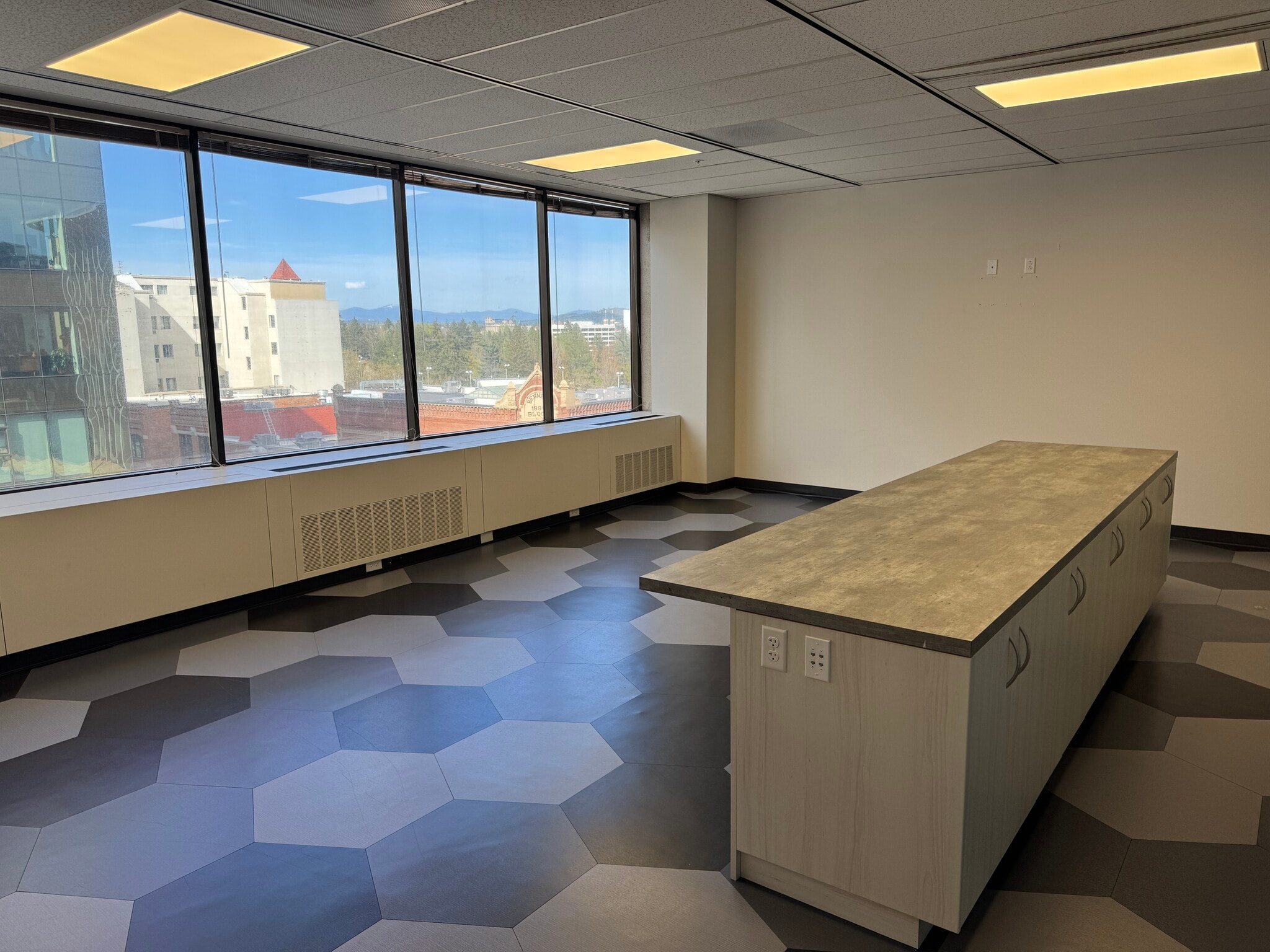601 W Main Ave, Spokane, WA for lease Interior Photo- Image 1 of 5