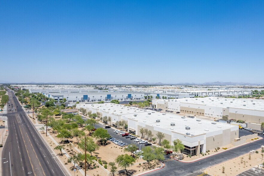 2155 S 75th Ave, Phoenix, AZ à louer - Aérien - Image 3 de 6