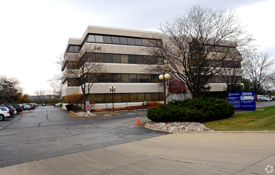 340 W Butterfield Rd, Elmhurst, IL for lease - Building Photo - Image 1 of 4