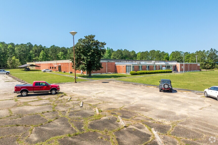 4232 Meadow St, Loris, SC à louer - Photo du bâtiment - Image 3 de 5