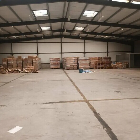 Flex in Woincourt for sale - Interior Photo - Image 2 of 8