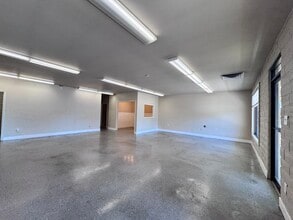2920-2972 Churn Creek Rd, Redding, CA for lease Interior Photo- Image 1 of 10