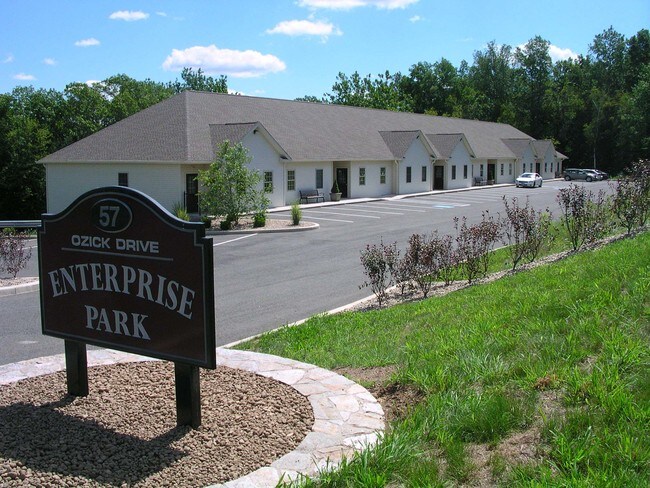 More details for 57 Ozick Dr, Durham, CT - Flex for Lease