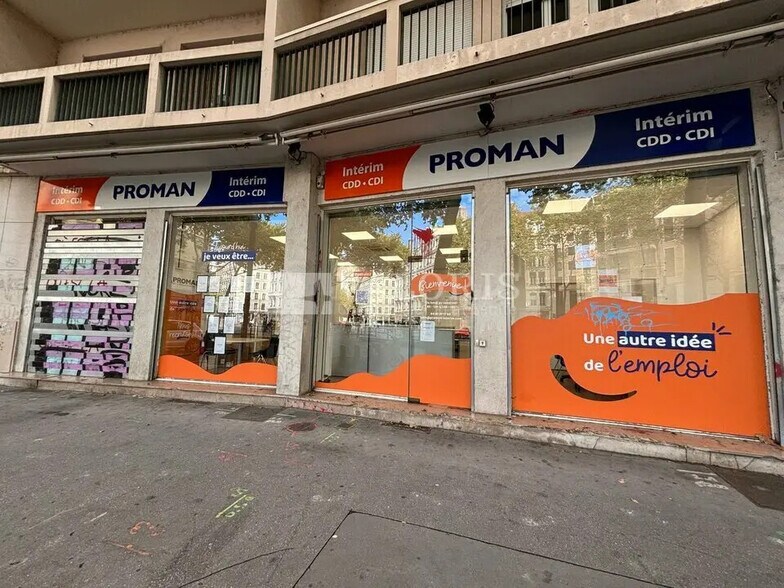 Retail in Lyon for lease - Building Photo - Image 2 of 2