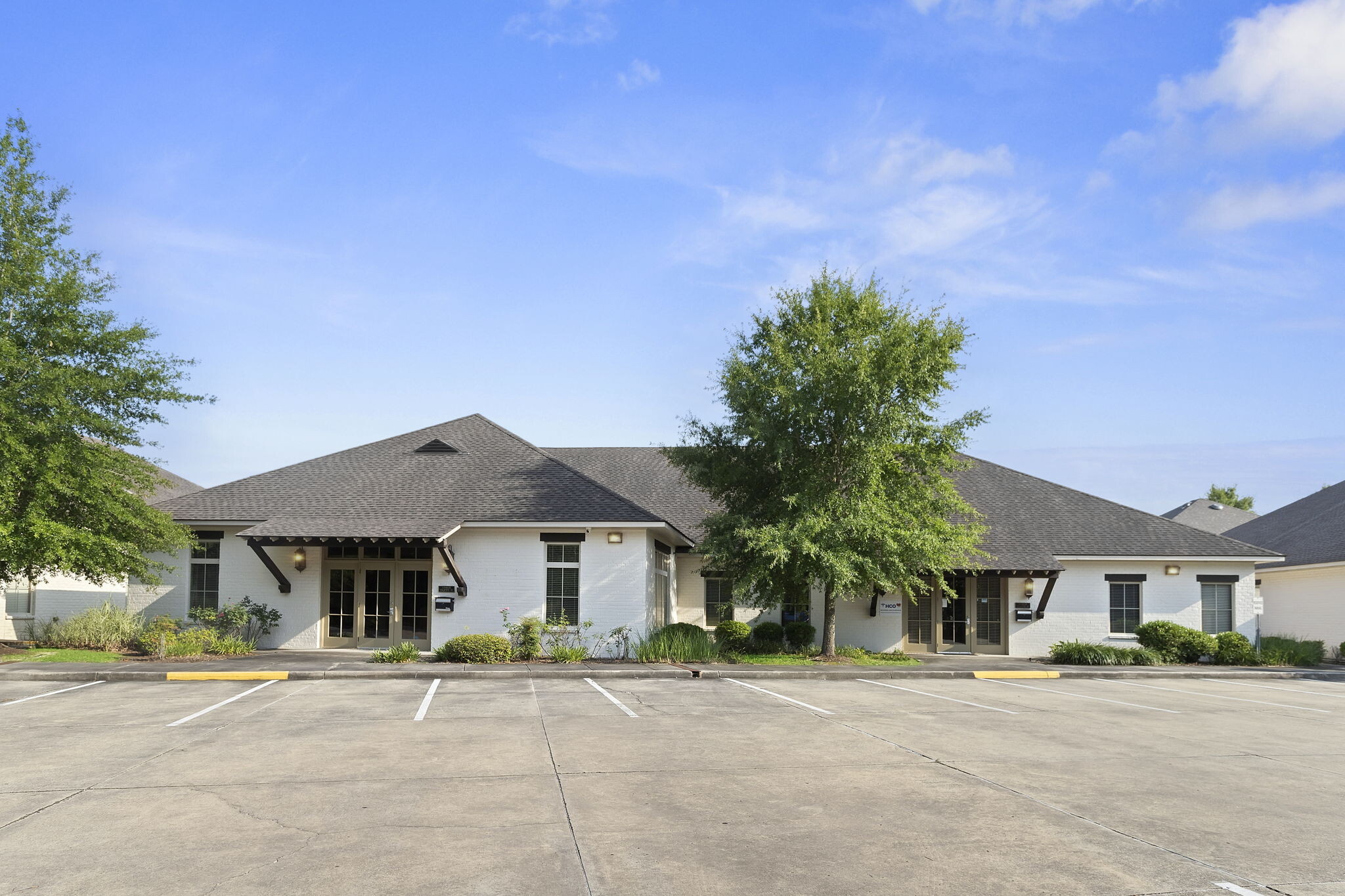 11408 N Lake Sherwood Ave, Baton Rouge, LA for sale Building Photo- Image 1 of 26