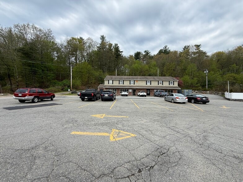 79 Reservoir St, Holden, MA for lease - Building Photo - Image 3 of 19