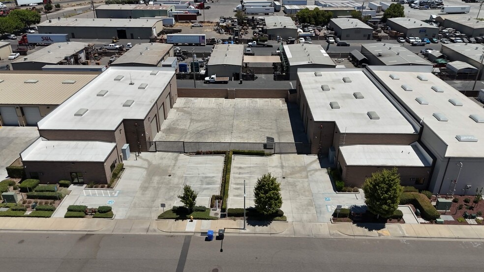 1650 Olympic Dr, Turlock, CA à louer - Photo du bâtiment - Image 3 de 15