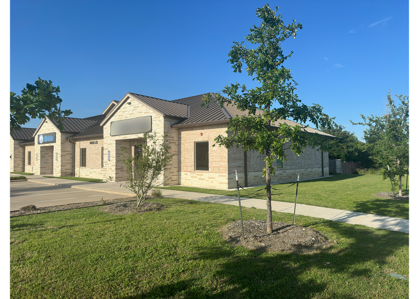 1400 N Coit Rd, McKinney, TX à vendre - Photo du b timent - Image 2 de 13