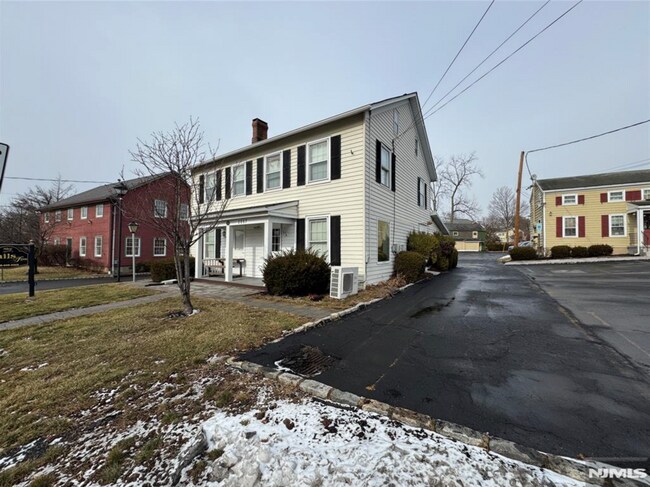 More details for 2087 Burnt Mills Rd, Bedminster, NJ - Retail for Sale