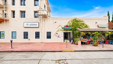 5466-5484 Wilshire Blvd, Los Angeles, CA à louer Photo intérieure- Image 1 de 2