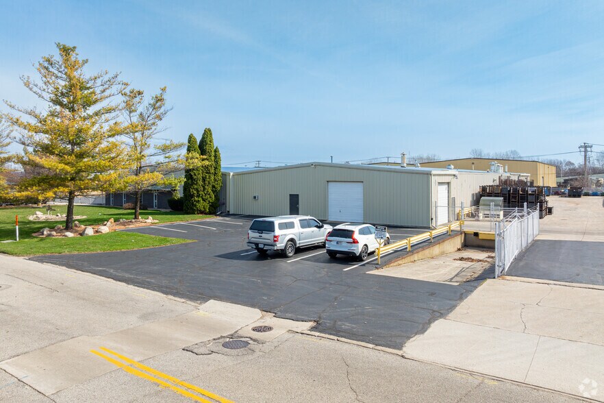 1320 Merrifield, Mishawaka, IN à vendre - Photo principale - Image 1 de 1