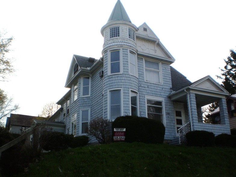 1101 Race St, Dubuque, IA à vendre - Photo principale - Image 1 de 3