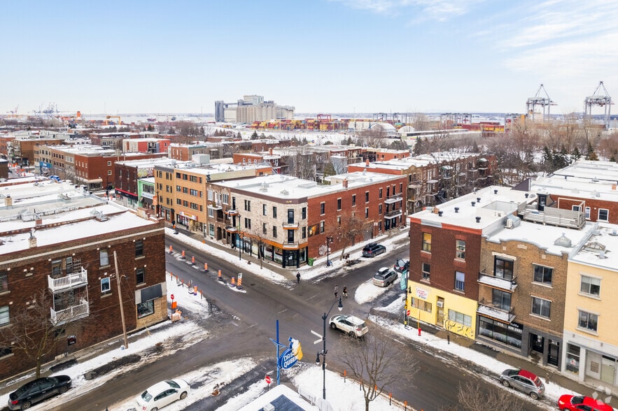 4550-4562 Rue Sainte-Catherine E, Montréal, QC for lease - Aerial - Image 2 of 10