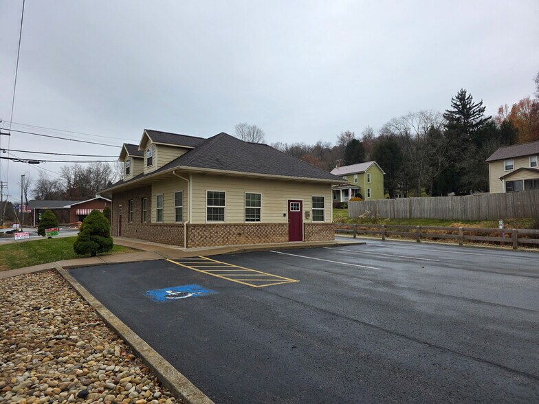 5575 Old William Penn Hwy, Murrysville, PA à louer - Photo du bâtiment - Image 2 de 6